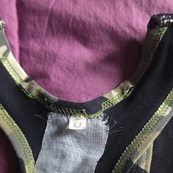 Brasil Sul Black & Camo Green Mock Wrap Tank Top With Removable Cups Size M - Picture 8 of 8